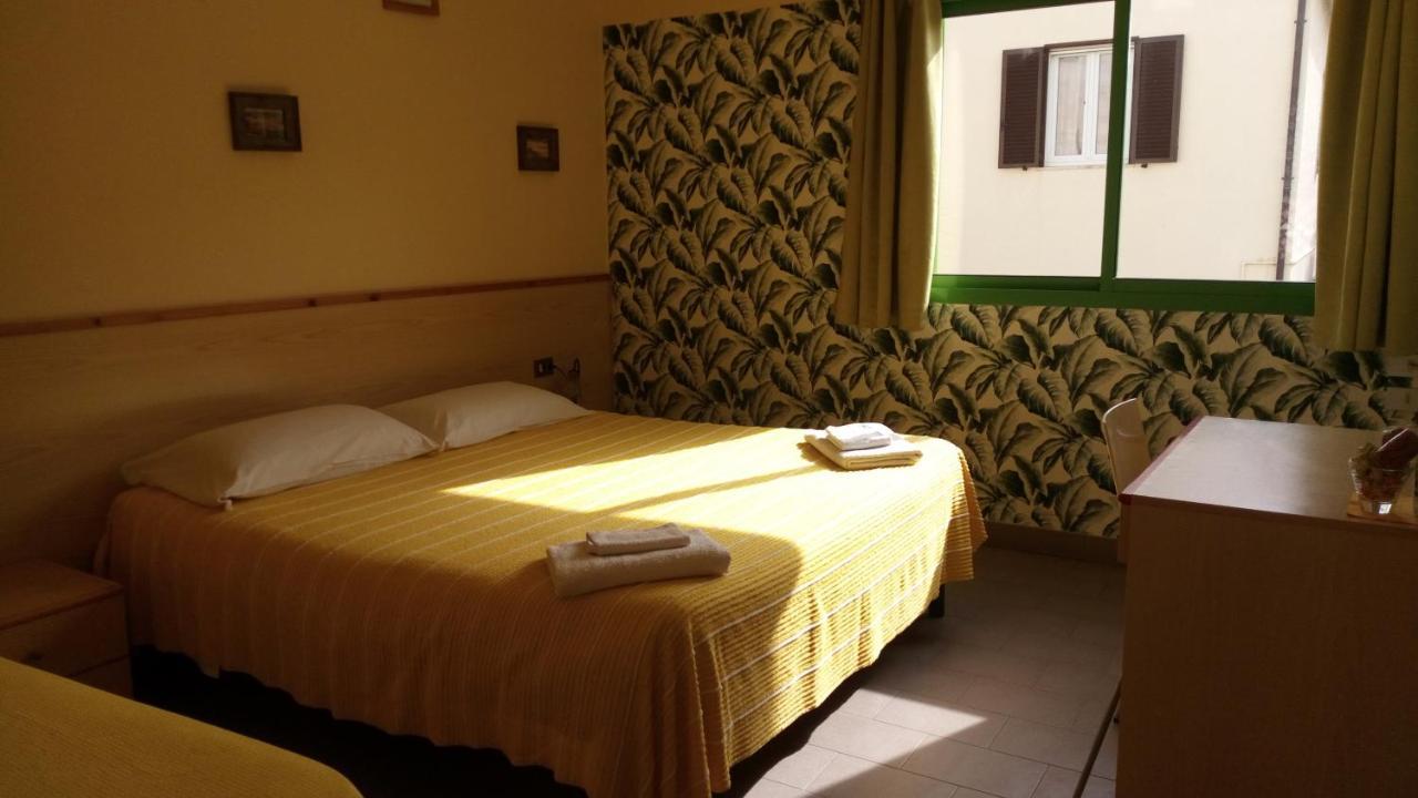 Hotel Lupo di Mare Marina di Castagneto Carducci Esterno foto